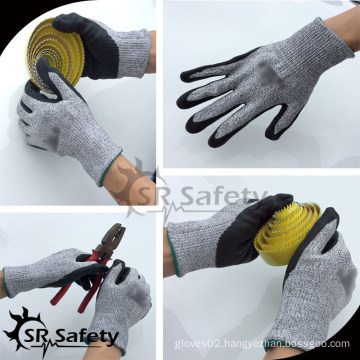 SRSAFETY 13 gauge black nylon and HPPE liner coated black high-technology foam nitrile on palm glove,cutting work gloves